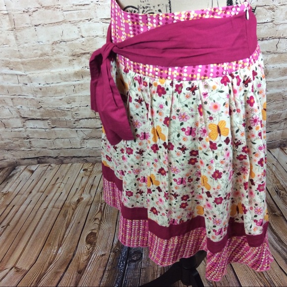 Rue21 Floral Skirt - Picture 2 of 4